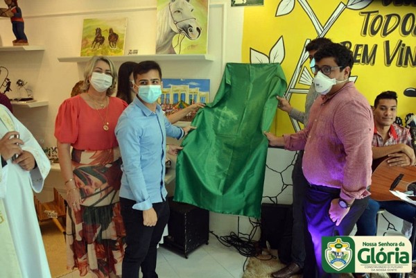 Novo espaço da Biblioteca Municipal e a Sala do Empreendedor são inaugurados com homenagens a seu Manuel Professor e ao Empresário Avelan Carlos Cruz