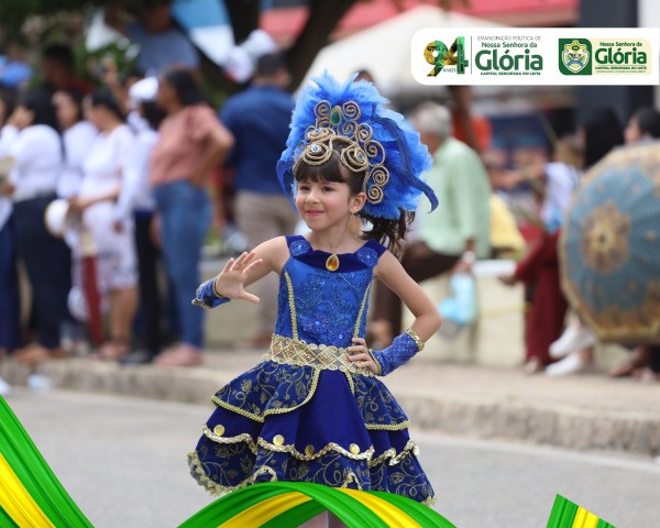 Fotos do desfile do aniversário de 94 anos de Nossa Senhora da Glória - Período manhã