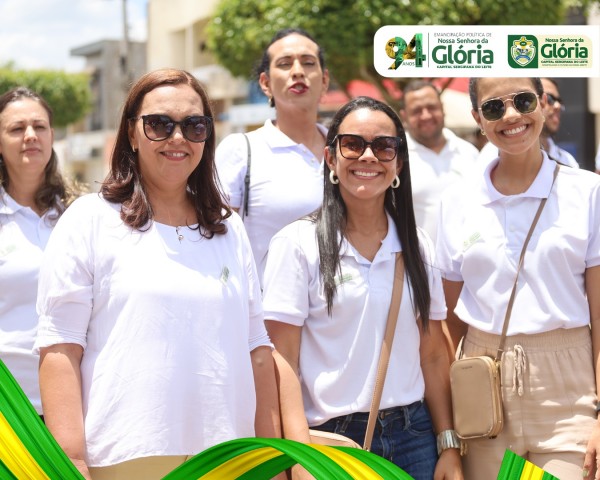 Fotos do desfile do aniversário de 94 anos de Nossa Senhora da Glória - Período manhã