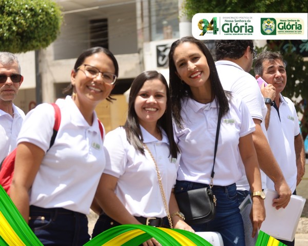 Fotos do desfile do aniversário de 94 anos de Nossa Senhora da Glória - Período manhã