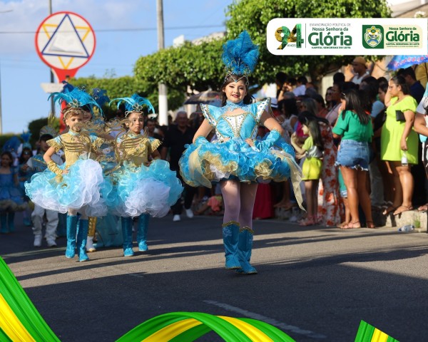 Fotos do desfile do aniversário de 94 anos de Nossa Senhora da Glória - Período tarde