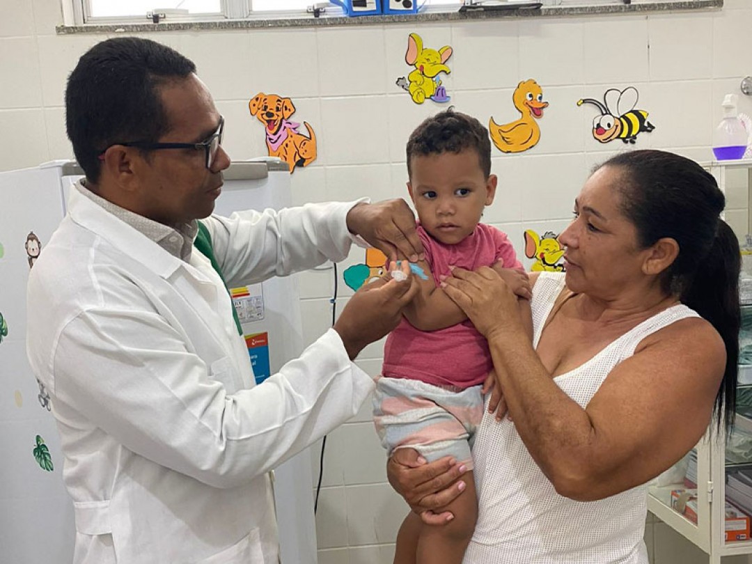 Nossa Senhora da Glória supera média nacional de vacinação