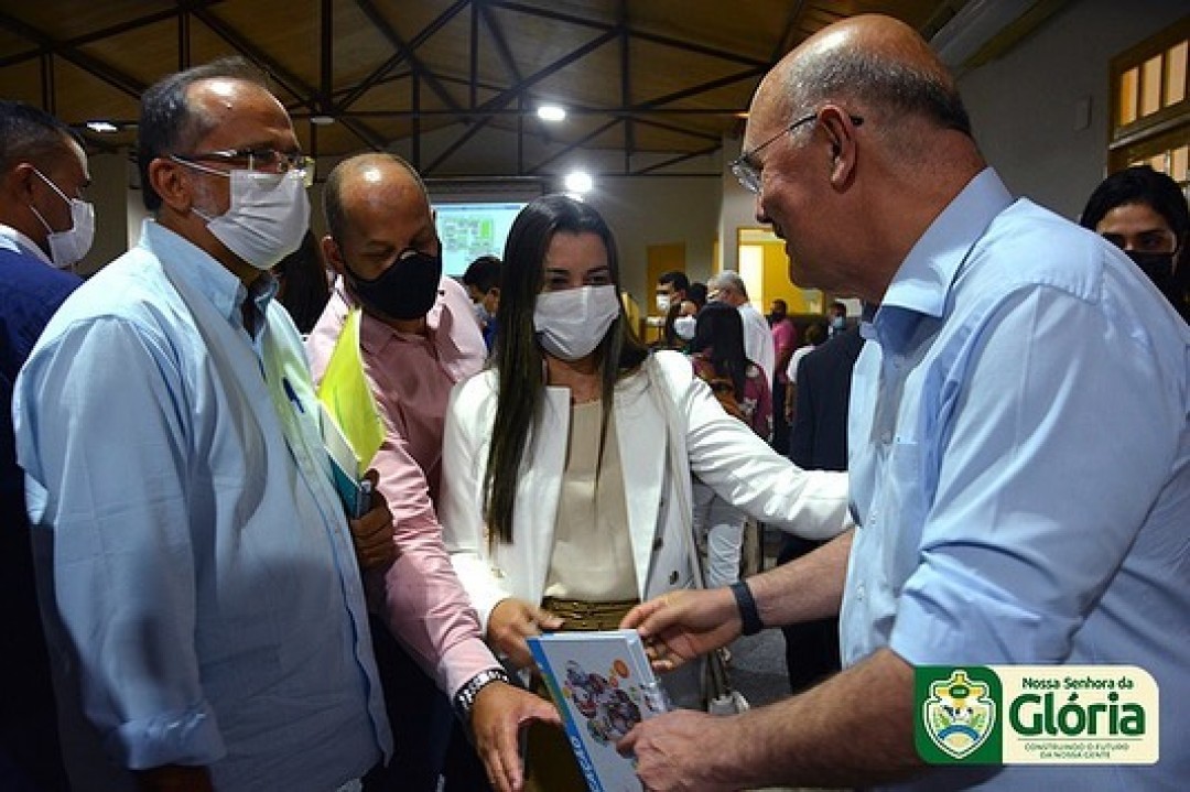 Gestão Municipal participa de evento com Ministro da Educação em Sergipe