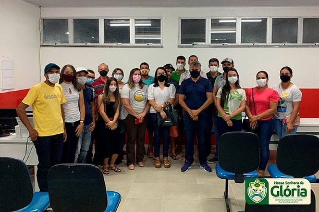 SEMAMA participa de reunião com empresários das pequenas agroindústrias do município