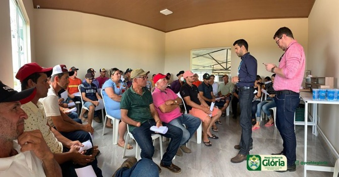 Secretaria de Agricultura promove encontro de pequenos agricultores com representantes da Caixa Econômica Federal