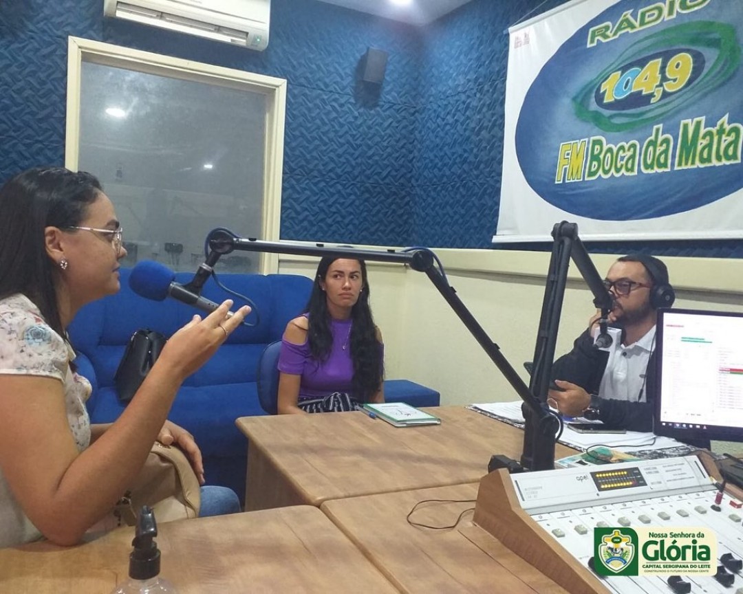 Equipe do CRAS Novo Horizonte participa do programa Fala Sertão