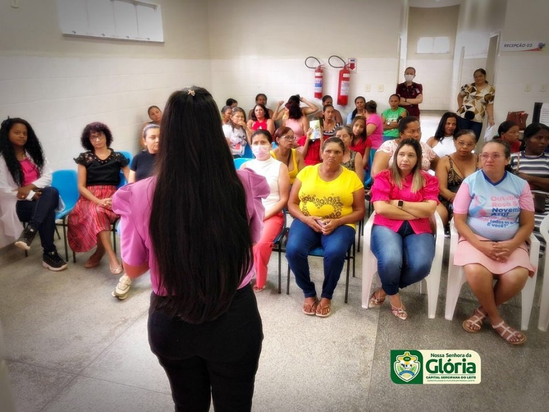 SMS promove ações do "Outubro Rosa" no Bairro Cohab