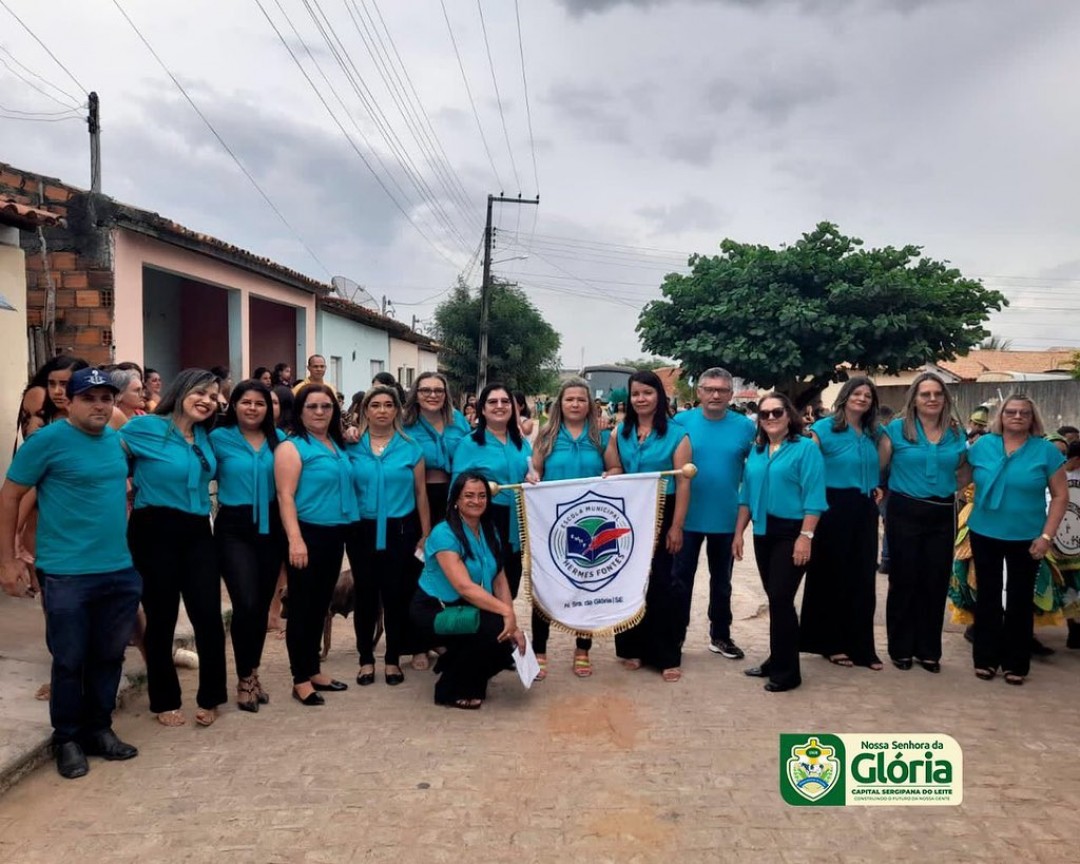 Escola Municipal Hermes Fontes promove desfile cívico no povoado São Clemente