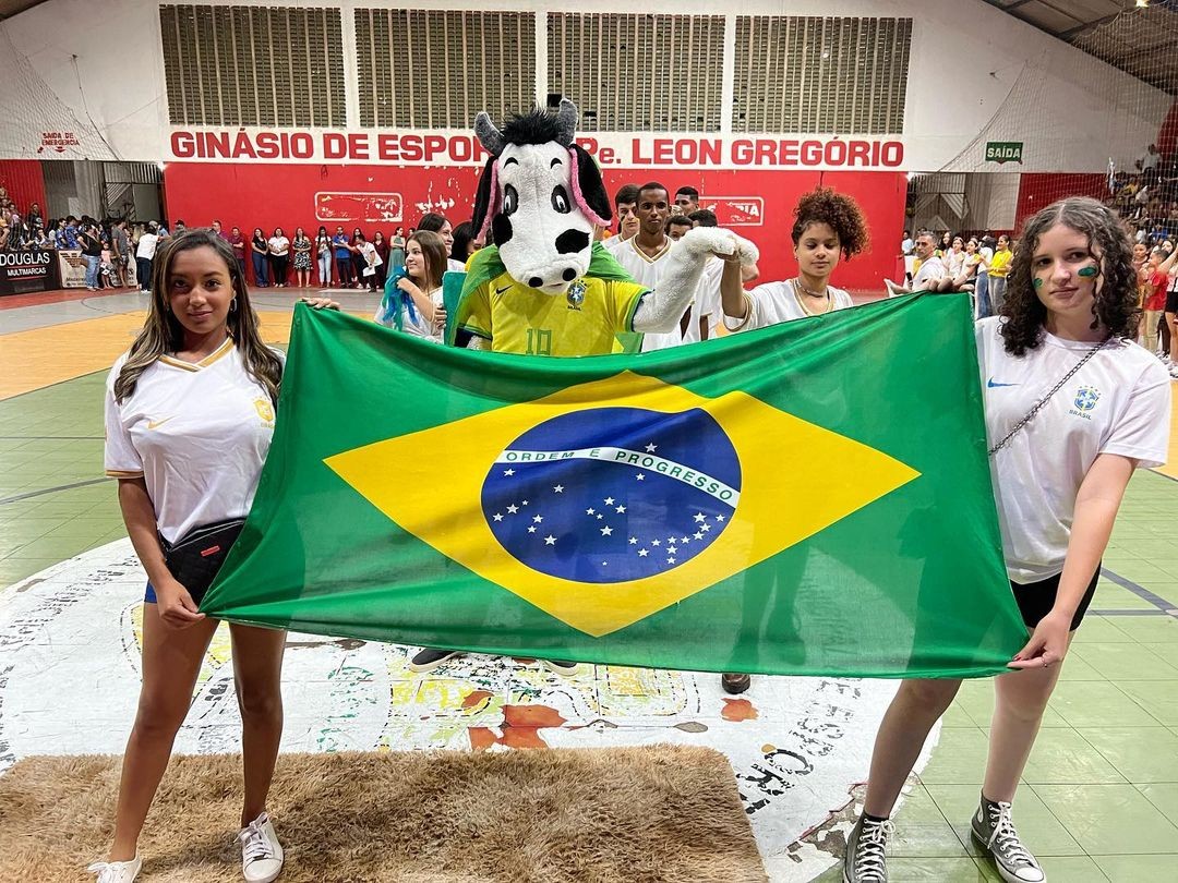 E.M. Tiradentes realiza abertura dos jogos internos