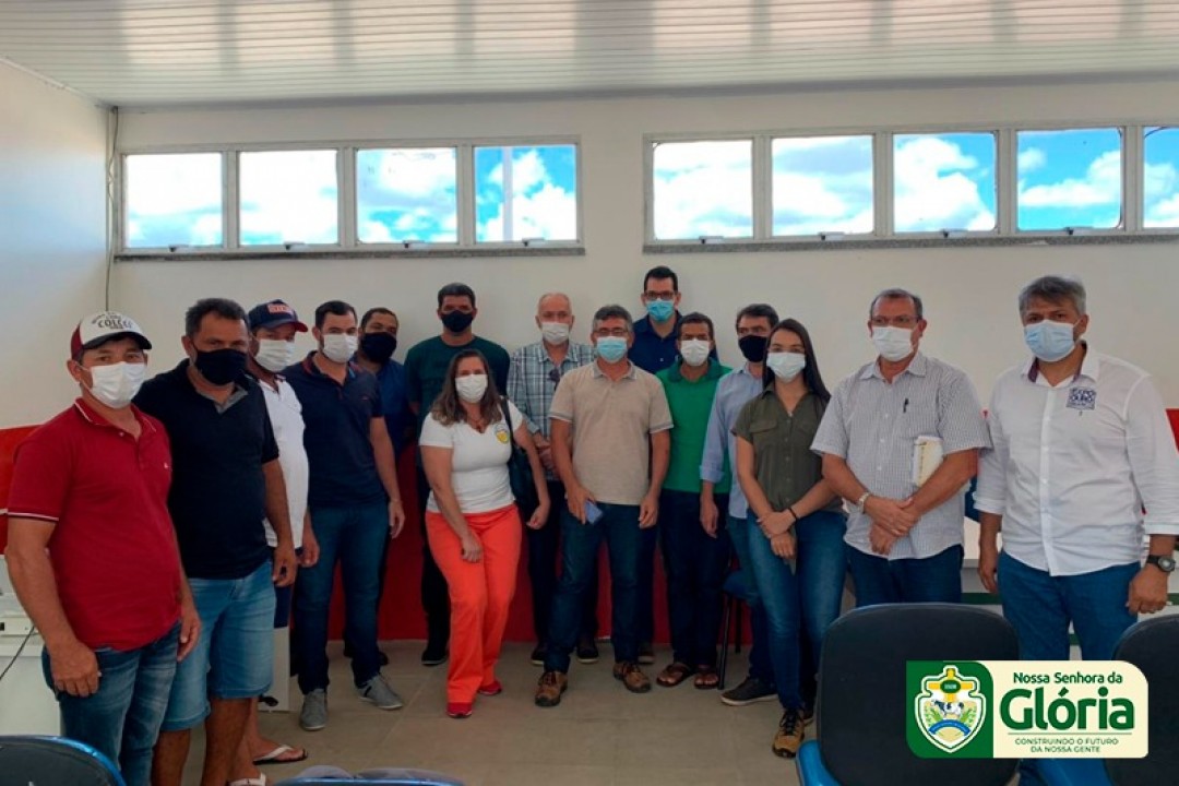 Secretaria de Agricultura promove reunião com proprietários de pequenas fabriquetas de laticínios